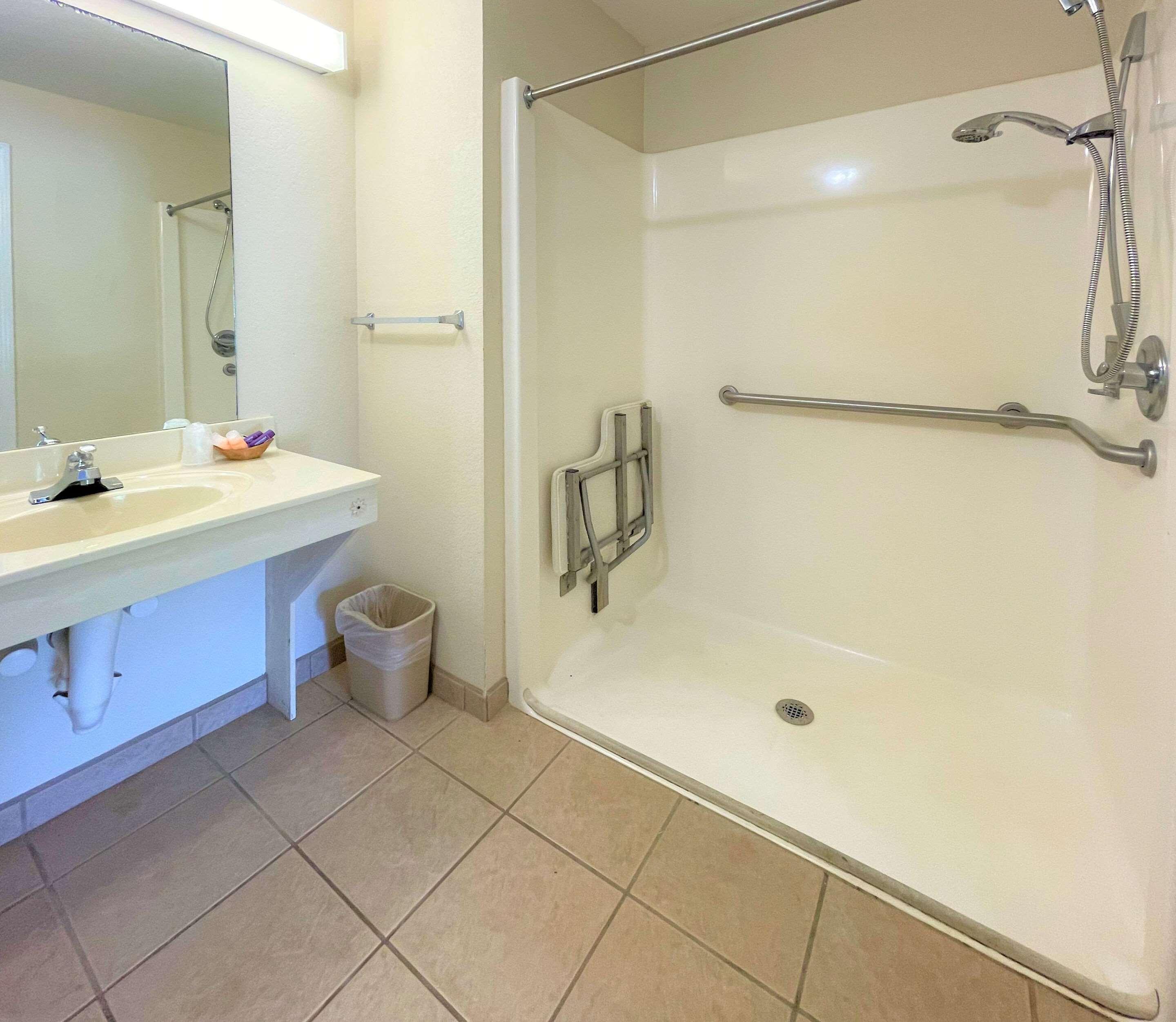 Days Inn Sandersville المظهر الخارجي الصورة
